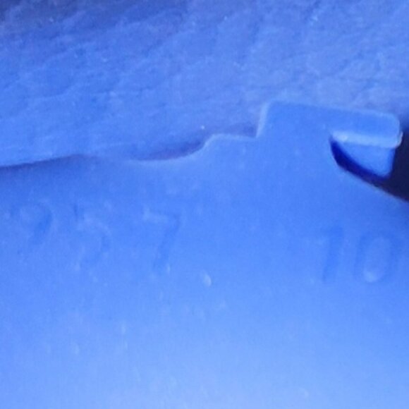 Gucci Pursuit Slide Men's Size US 10 Blue Rubber GG Perforated Sandals. - Picture 8 of 10